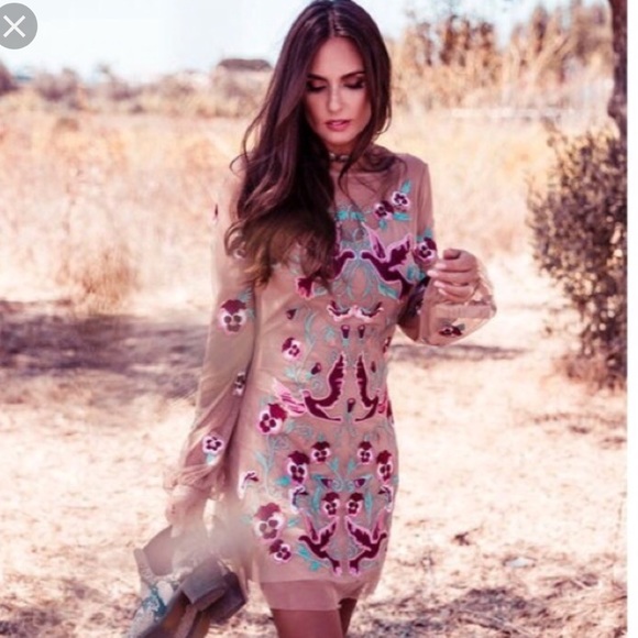 For ❤️&🍋 - Dove Embroidery Mini Dress - Picture 2 of 8